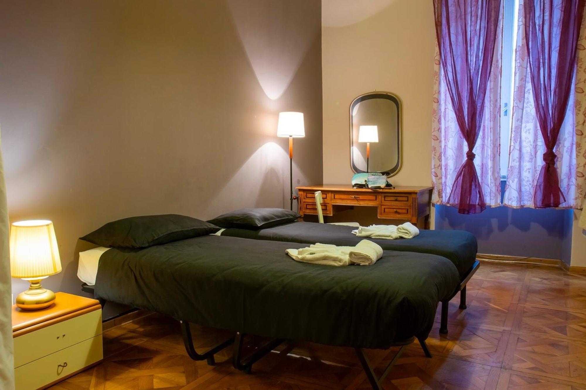 Hostel Teatro Trieste Luaran gambar