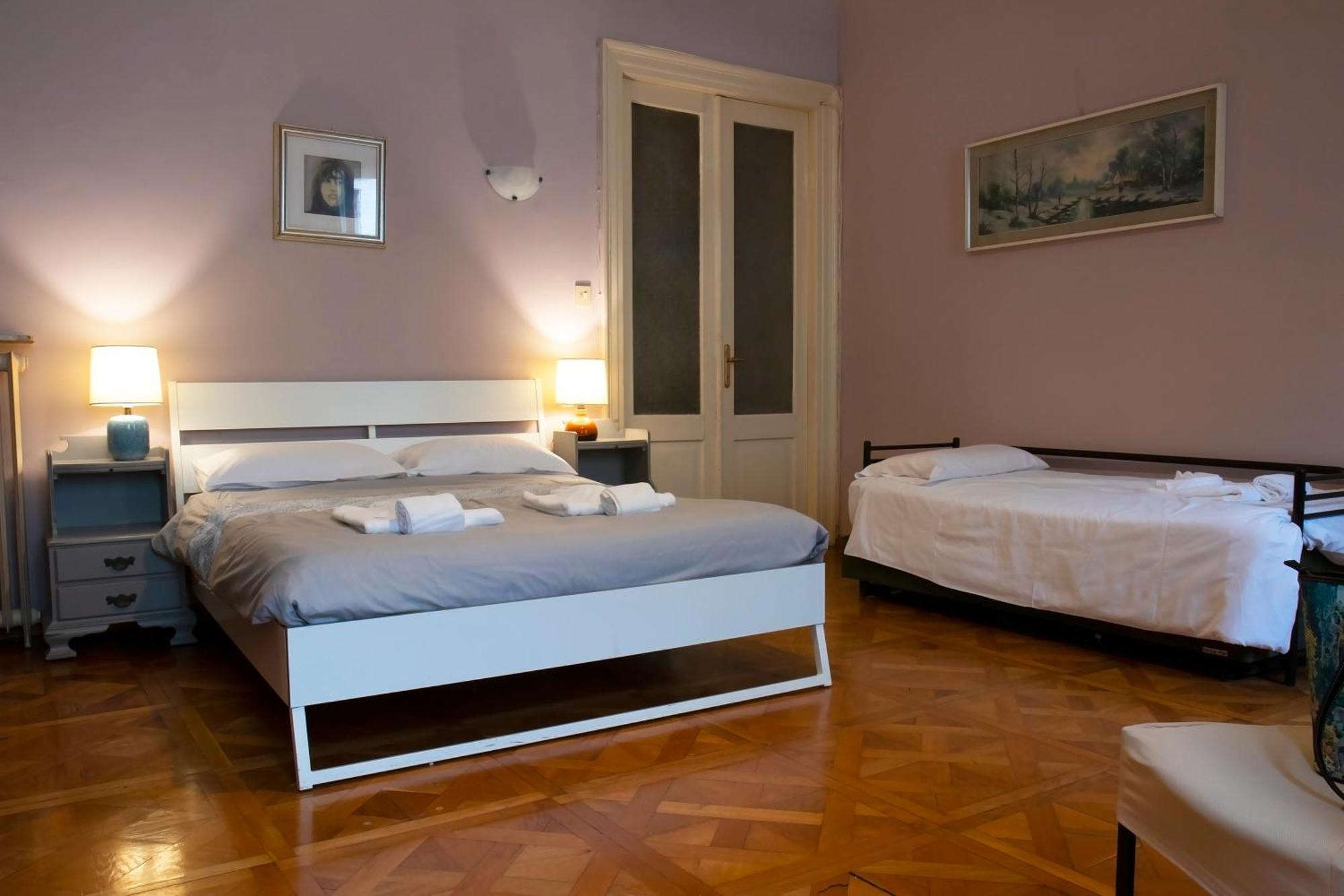 Hostel Teatro Trieste Luaran gambar